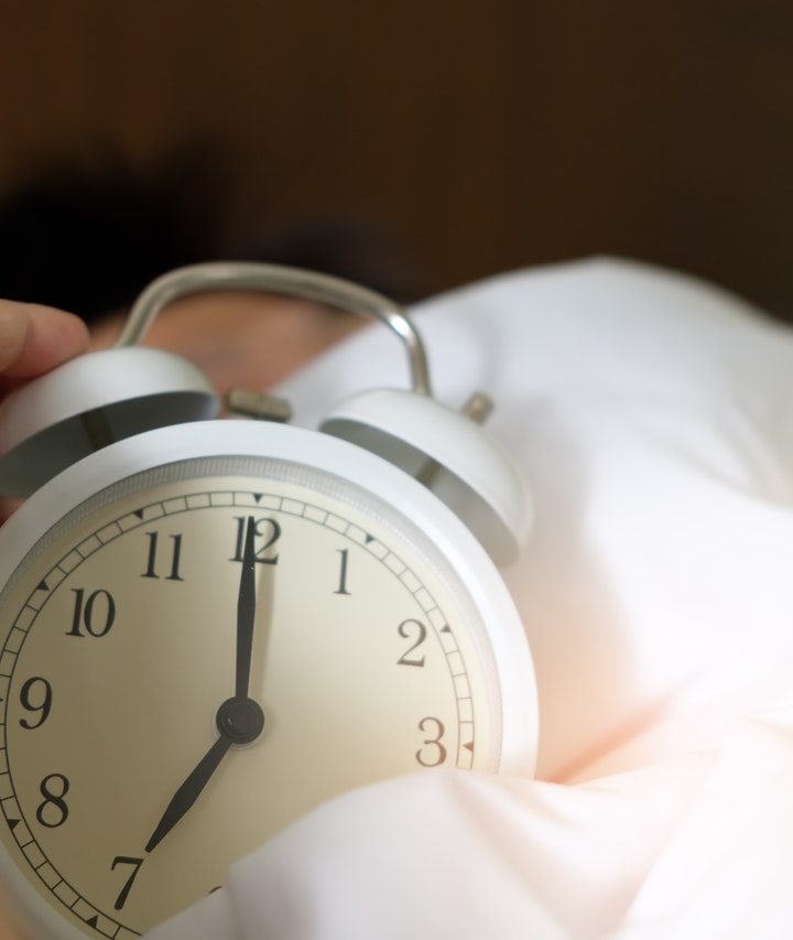 Wake Up! Why Snoozing the Alarm Ruins Your Day