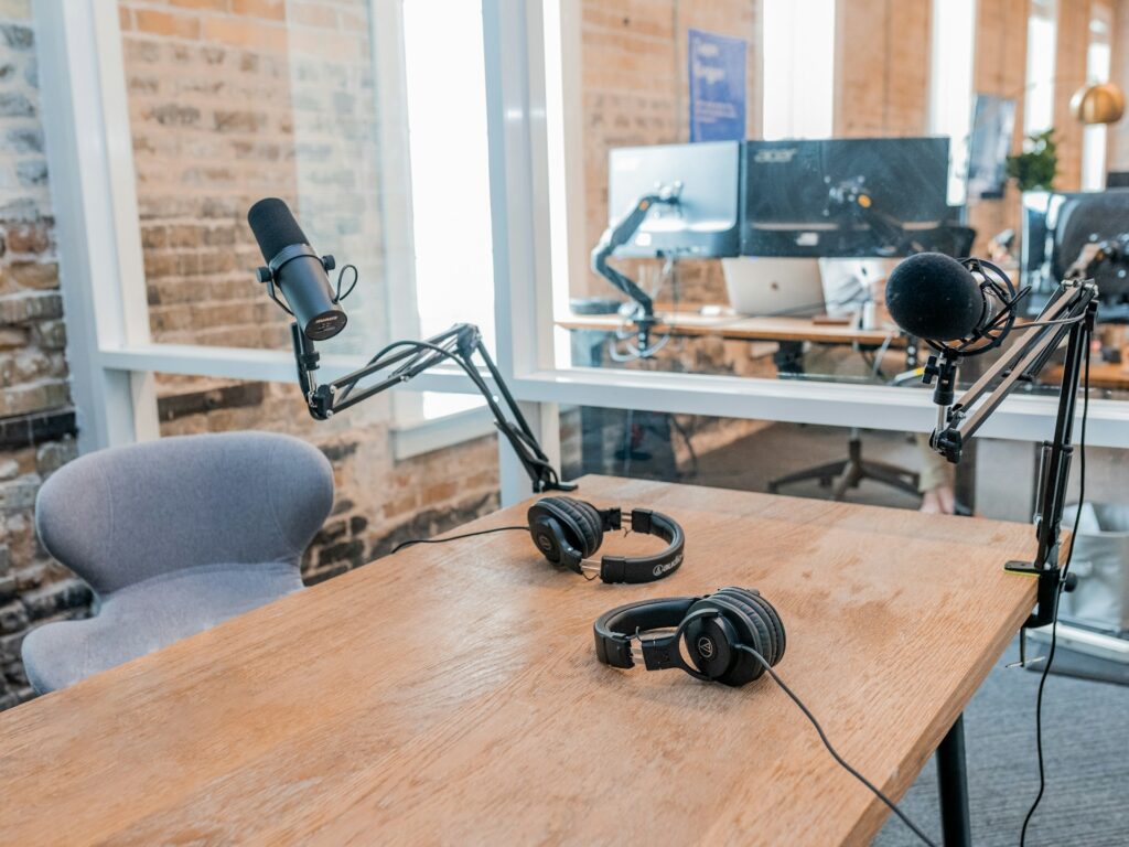 How Dubai-Based Founders Are Using Podcasts to Build Authority